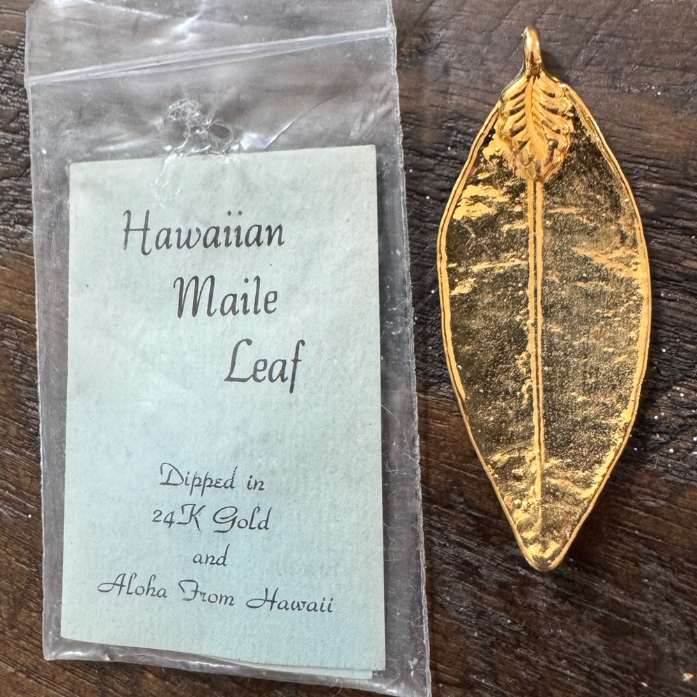Hawaiian Maile Leaf Pendant